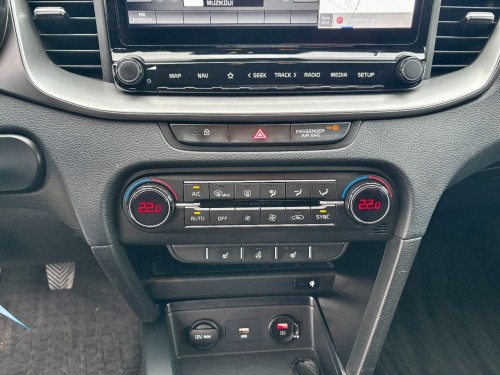 kia_ceed_10_.jpg