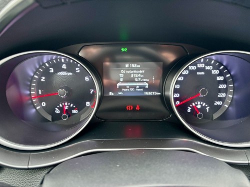 kia_ceed_18_.jpg