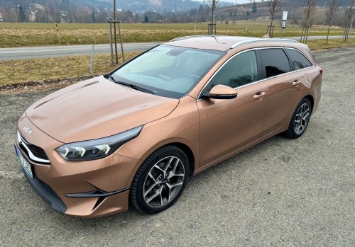 kia_ceed_1_.jpg
