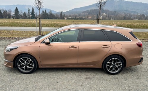 kia_ceed_2_.jpg