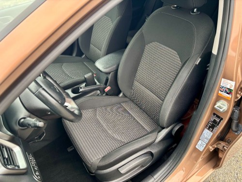 kia_ceed_7_.jpg