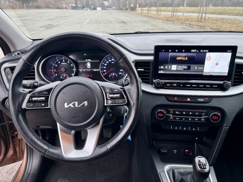 kia_ceed_9_.jpg