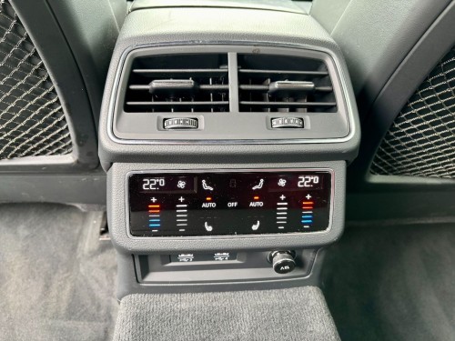 audi_a6_cerna_10_.jpg