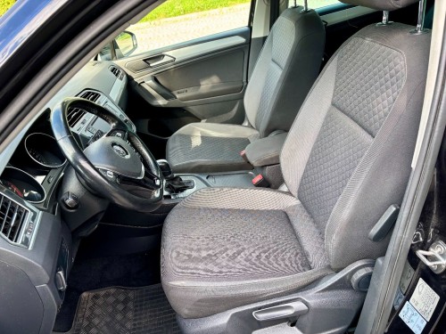 tiguan_cerny_12_.jpg
