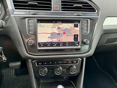tiguan_cerny_14_.jpg