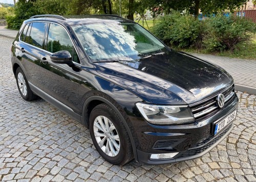 tiguan_cerny_6_.jpg