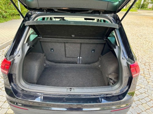 tiguan_cerny_7_.jpg