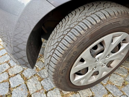 hyundai_i10_seda_12_.jpg