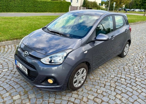 hyundai_i10_seda_1_.jpg