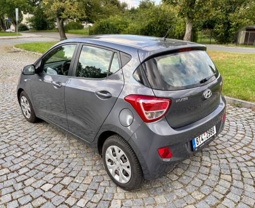 hyundai_i10_seda_3_.jpg