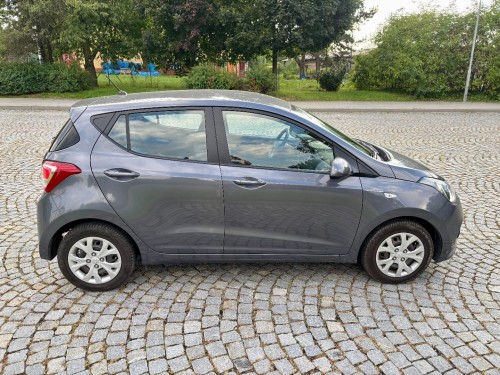 hyundai_i10_seda_5_.jpg
