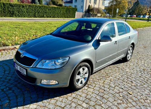 skoda_octavia_seda_1_.jpeg