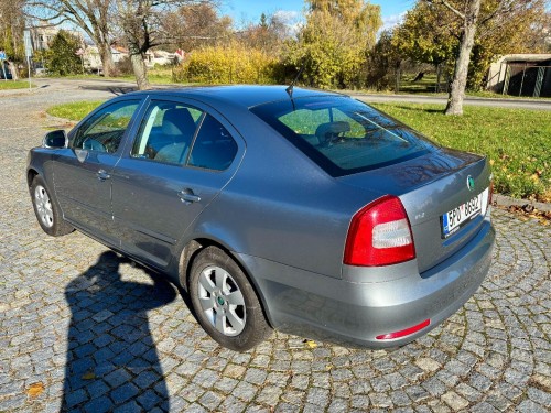 skoda_octavia_seda_3_.jpeg