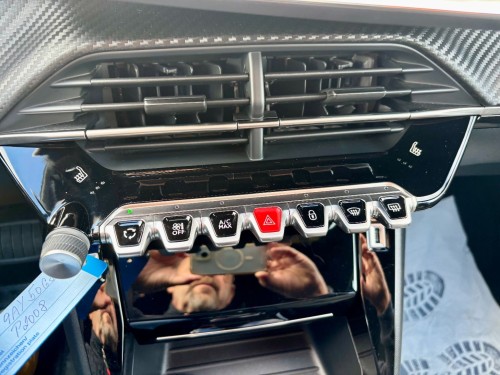 peugeot_2008_modry_18_.jpeg