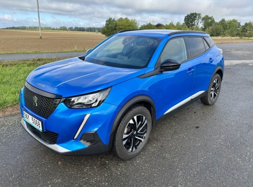 peugeot_2008_modry_1_.jpeg