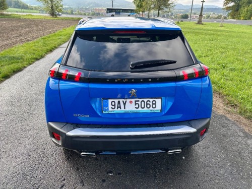peugeot_2008_modry_20_.jpeg