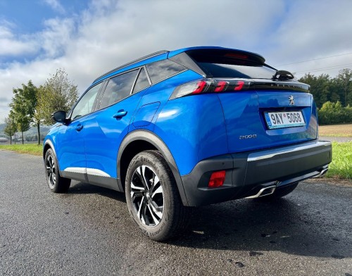 peugeot_2008_modry_7_.jpeg